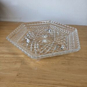 Vintage Anchor Hocking Wexford pattern footed hexagonal dish